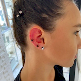 Пример детского пирсинга, Мерси Алматы