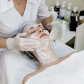 Лимфодренажный массаж лица 